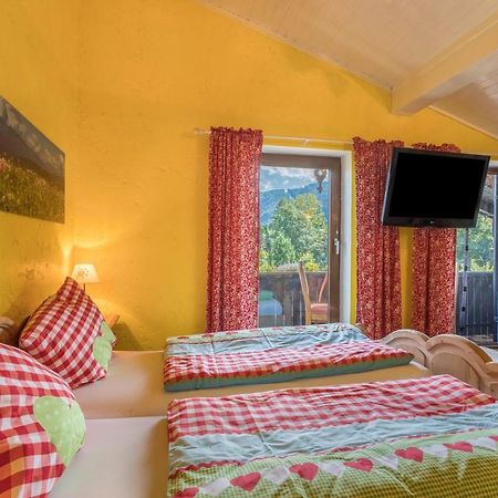 Zwischen Chiemsee Und Bergen Dg Bernau am Chiemsee Luaran gambar