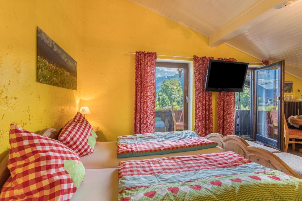 Zwischen Chiemsee Und Bergen Dg Bernau am Chiemsee Luaran gambar